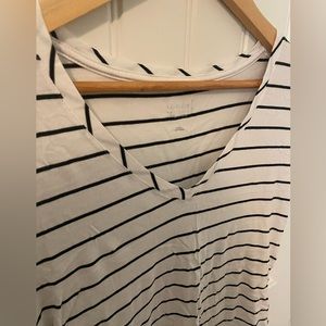 Black & White Maternity tee